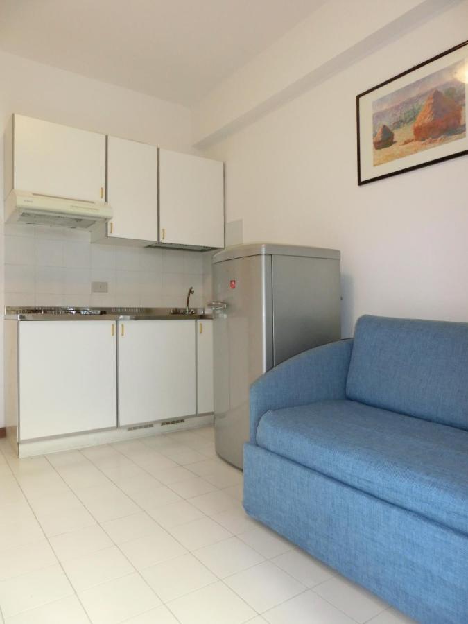 Gemini Apartment *